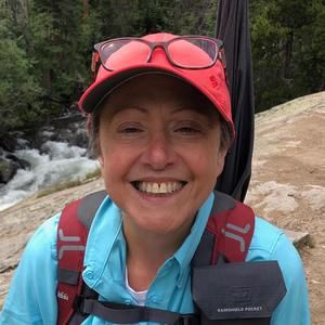 Meet your Posher, Laurie